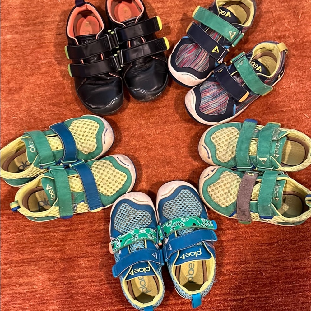 Plae bundle, sizes 9, 9.5, 10, 10.5, 11